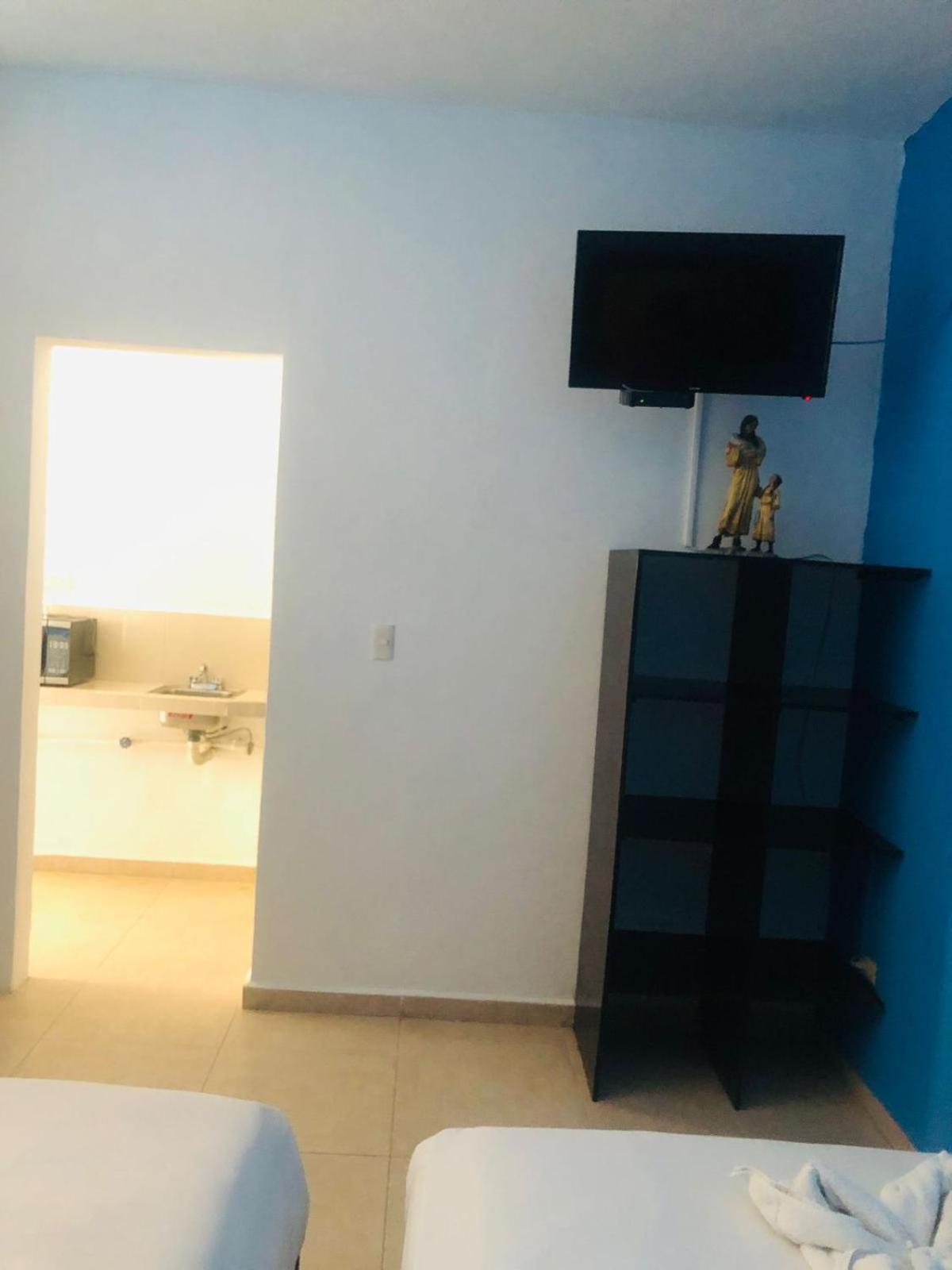 Easy Hotel Playa del Carmen Exterior photo